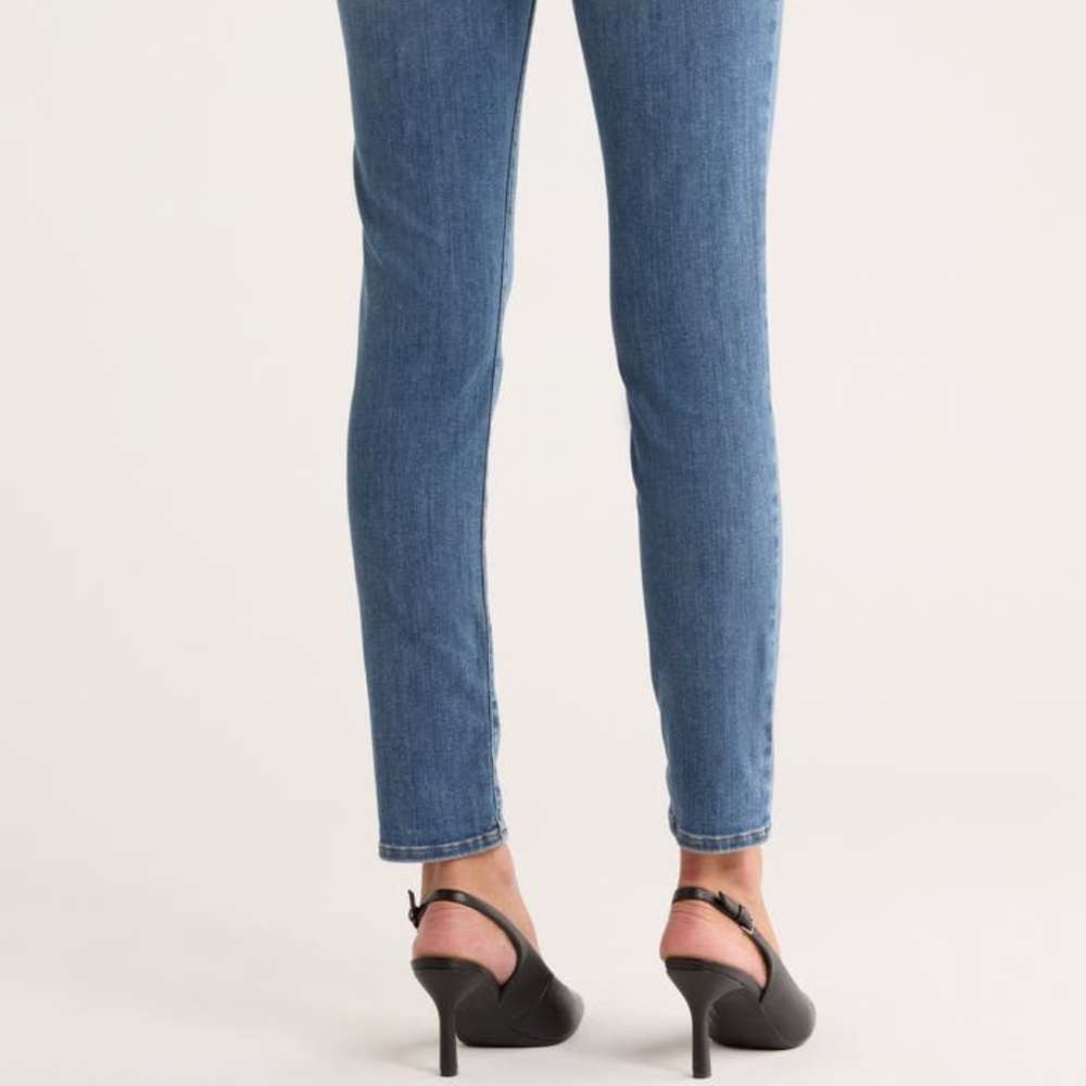 Frame Le Garcon Mid Rise Crop Boyfriend Jeans - Picture 2 of 11